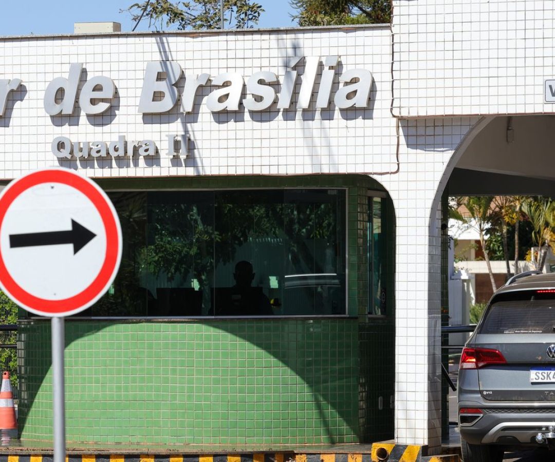Bolsonaro recorre para anular proibição de visita na prisão domiciliar