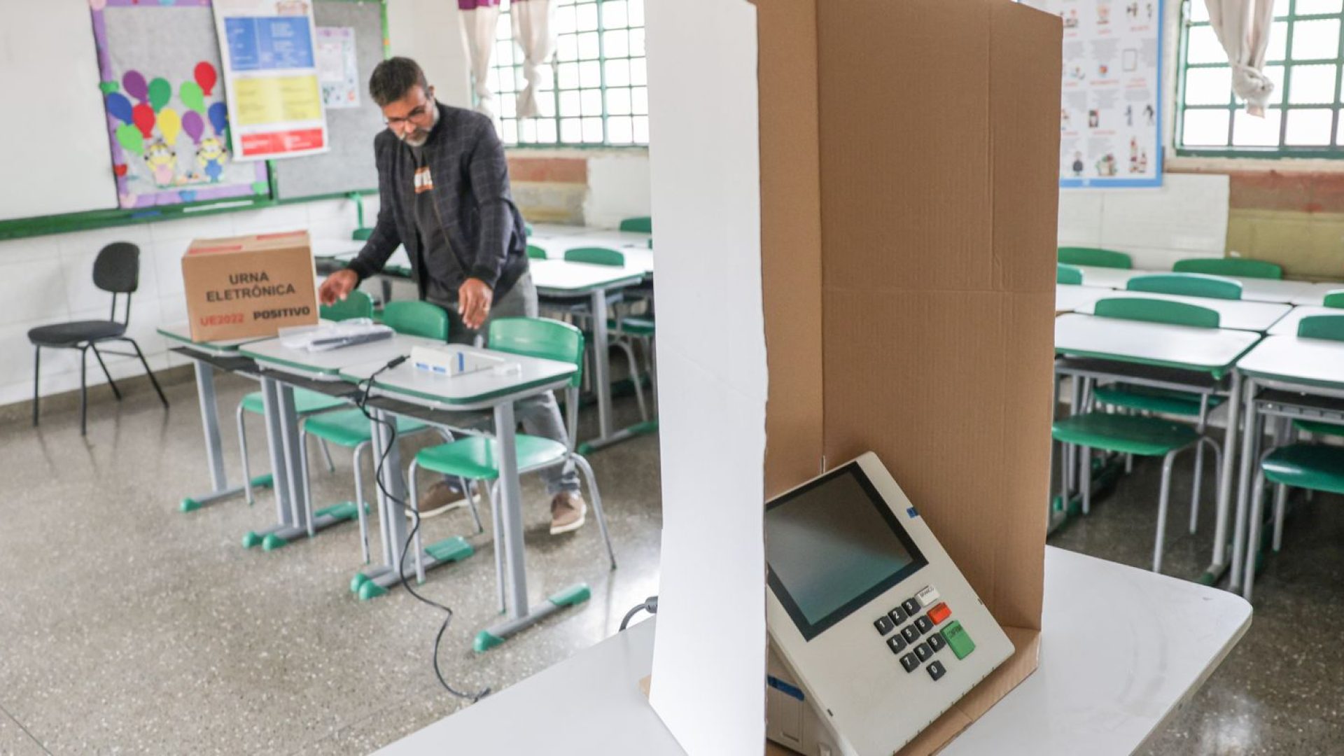 No estado de São Paulo, 32 urnas com problemas são substituídas