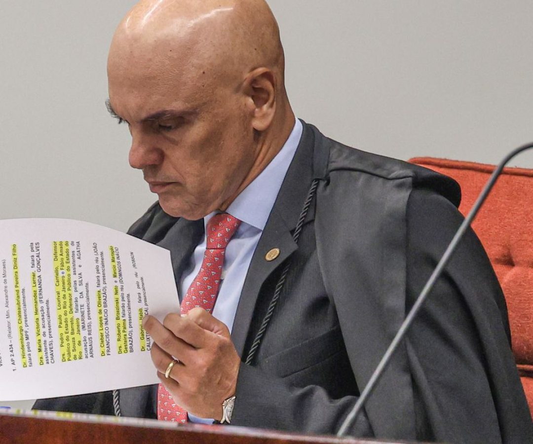 Moraes cobra ação do governo brasileiro para extradição de Zambelli