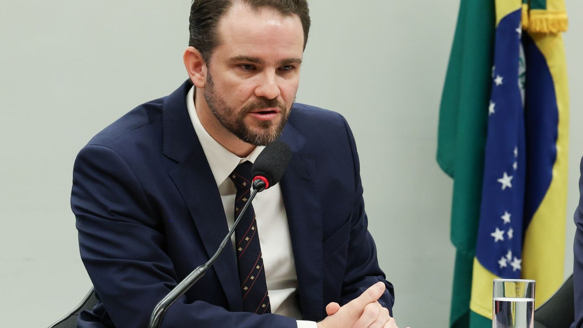 Financiador do filme Dark Horse recebeu dinheiro do crime organizado