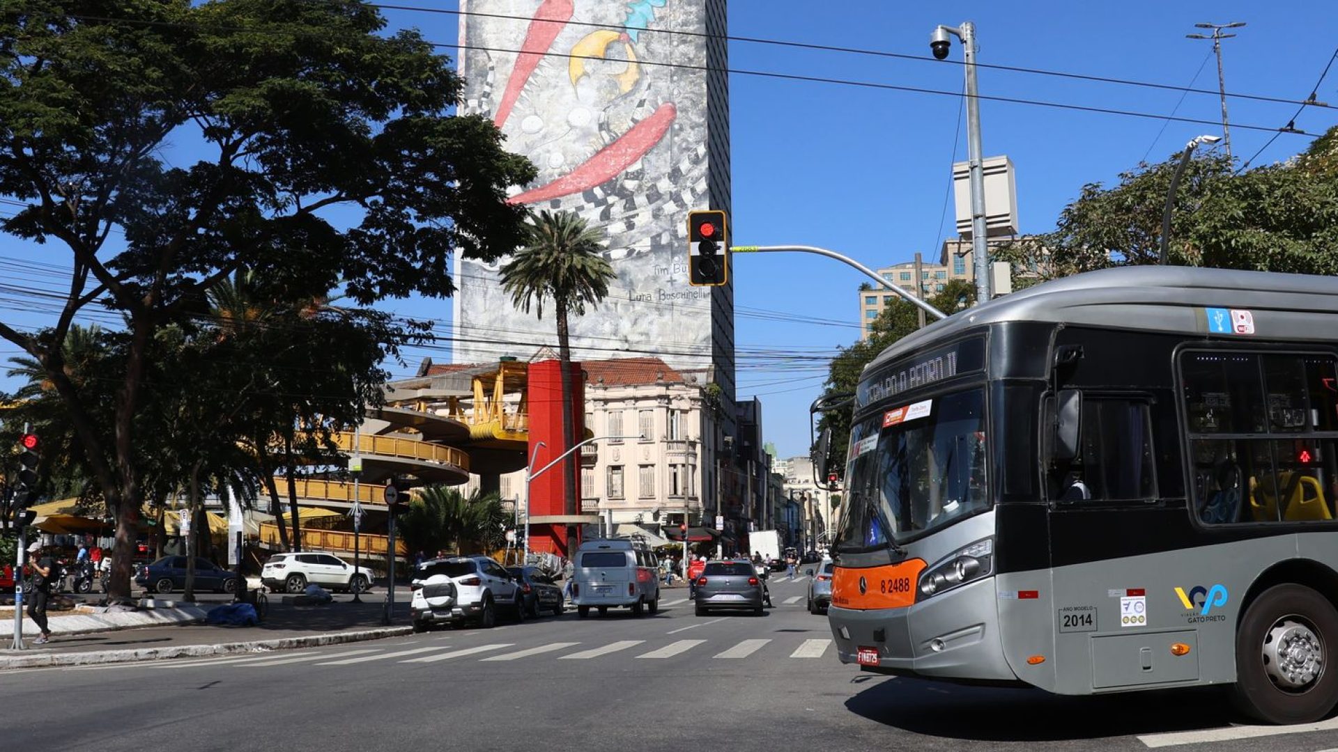 Prefeitura de SP anuncia aumento nas passagens de ônibus para R$ 5,30