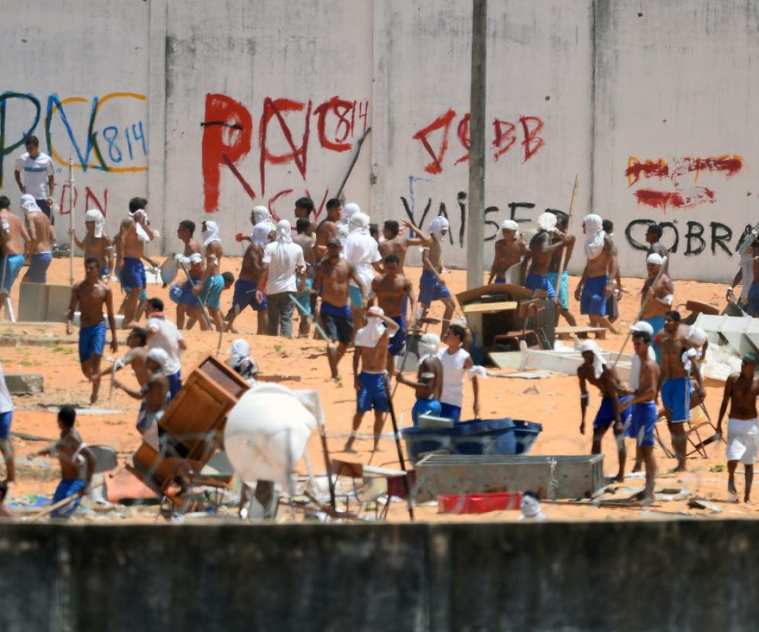 Classificar PCC e CV como terroristas não ajuda o Brasil, diz promotor