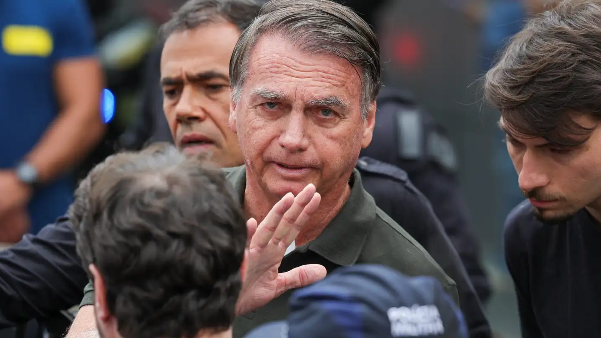 Trama golpista: defesa de Bolsonaro desiste de suspensão da pena
