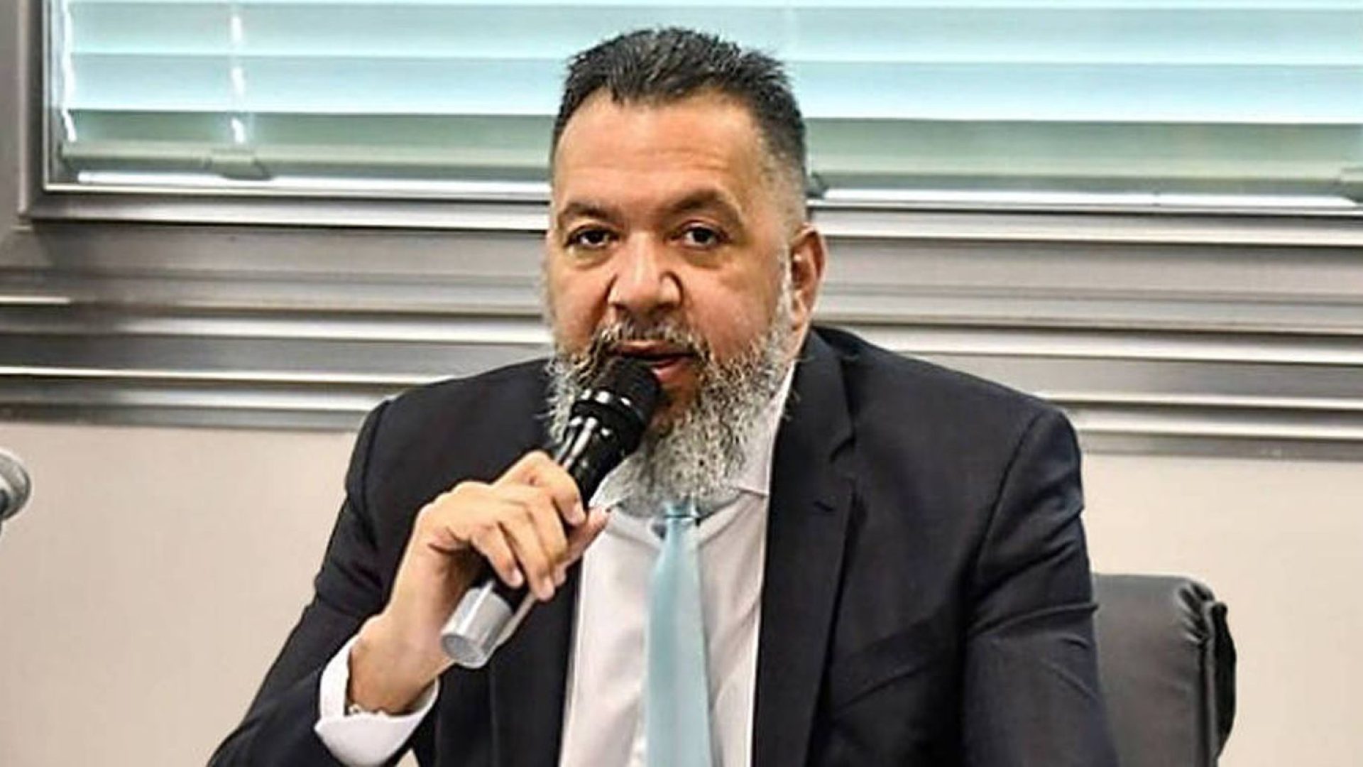 Moraes manda soltar ex-prefeito de Belford Roxo, após prisão com fuzil