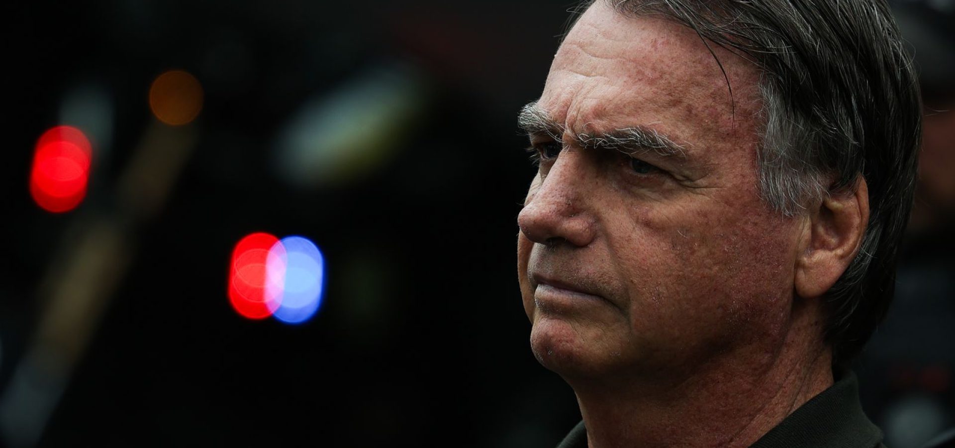 PL suspende atividades partidárias e salário de Bolsonaro