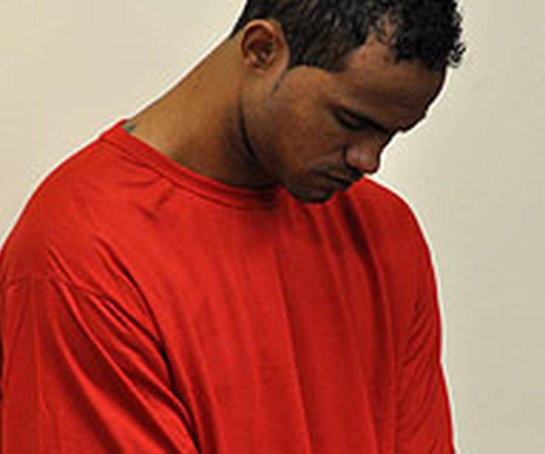 Goleiro Bruno é considerado foragido pela Justiça do Rio de Janeiro