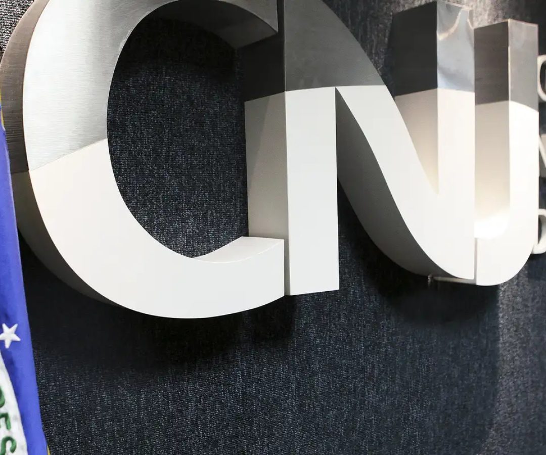 CNJ faz operação em gabinete de desembargador ligado a Nunes Marques