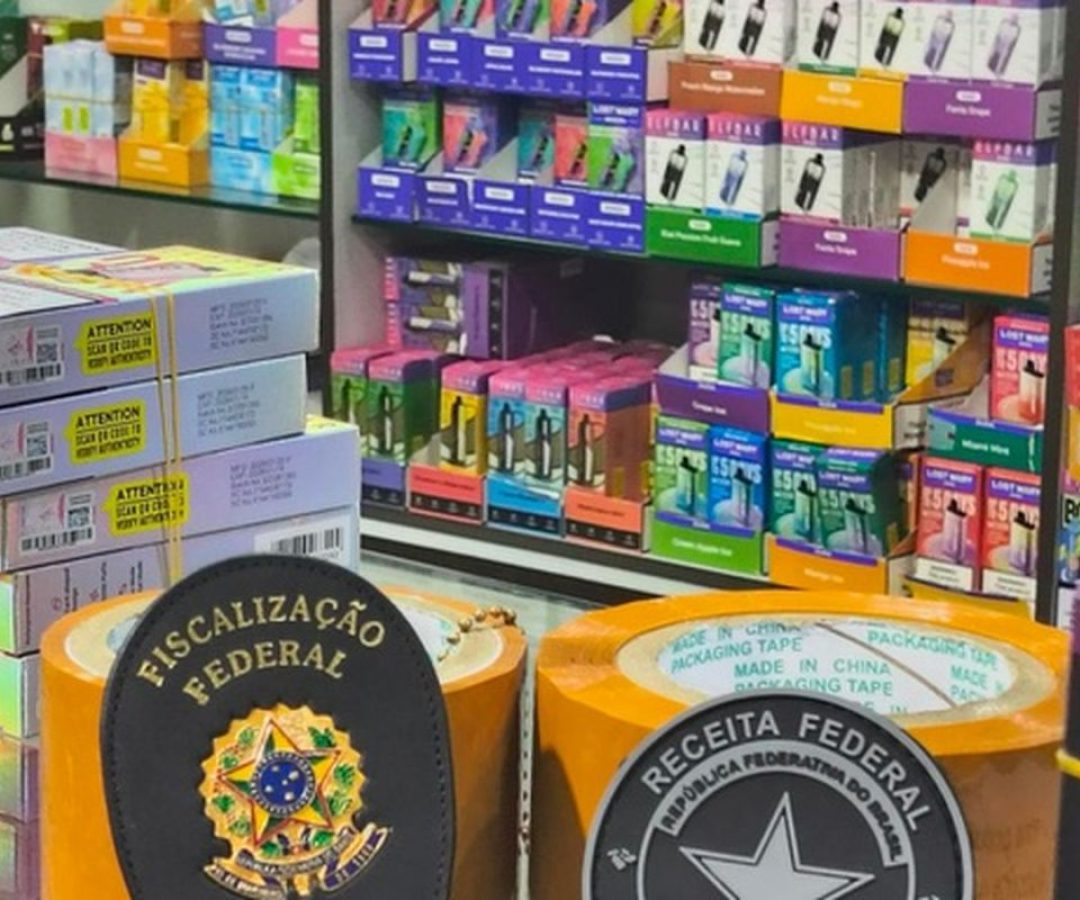 Anvisa e Receita Federal apreendem 25 mil cigarros eletrônico