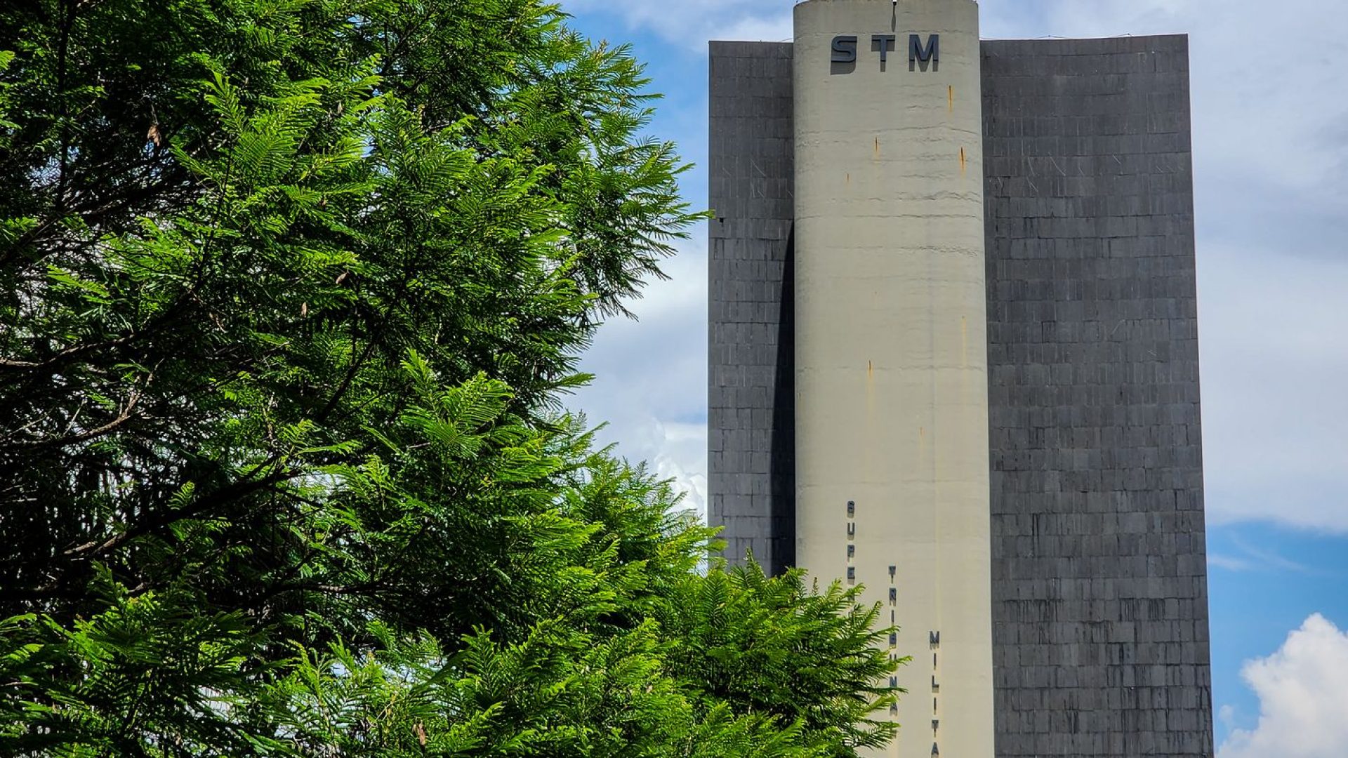 STM determina perda de patente de militar acusado de transmitir HIV