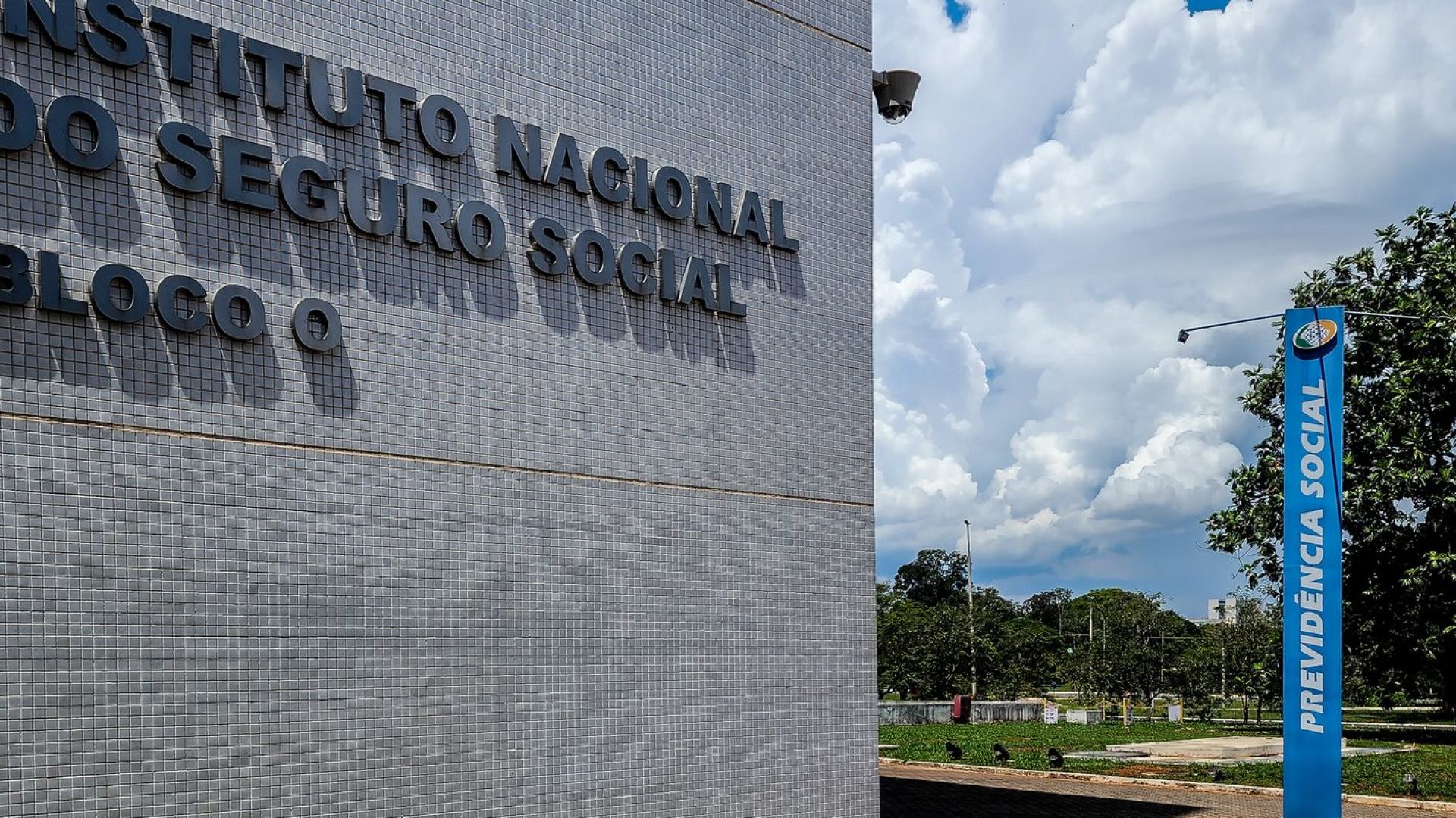 Conselho da Justiça Federal libera R$ 2 bilhões em pagamentos do INSS
