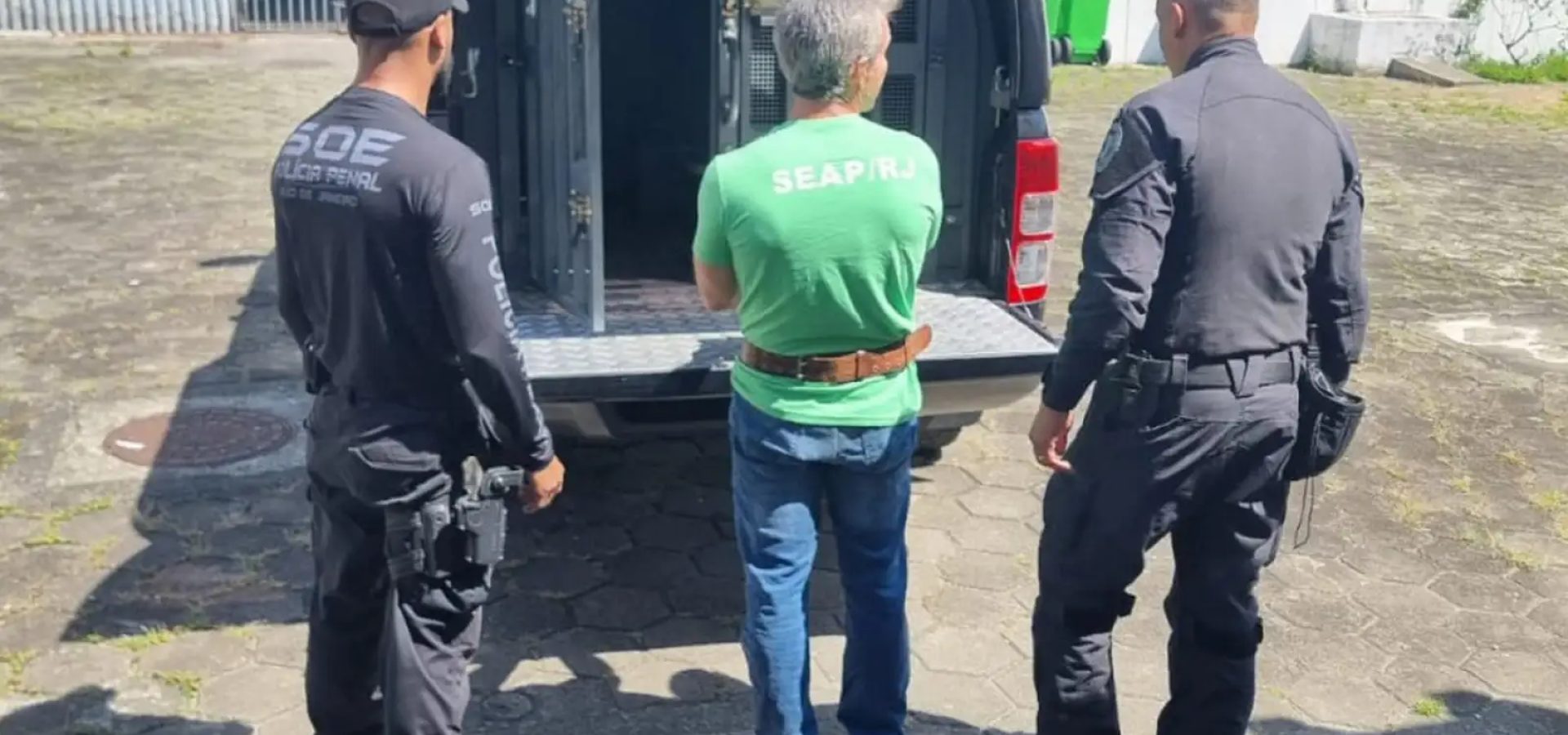Policiais militares que descumpriam prisão domiciliar são presos no RJ