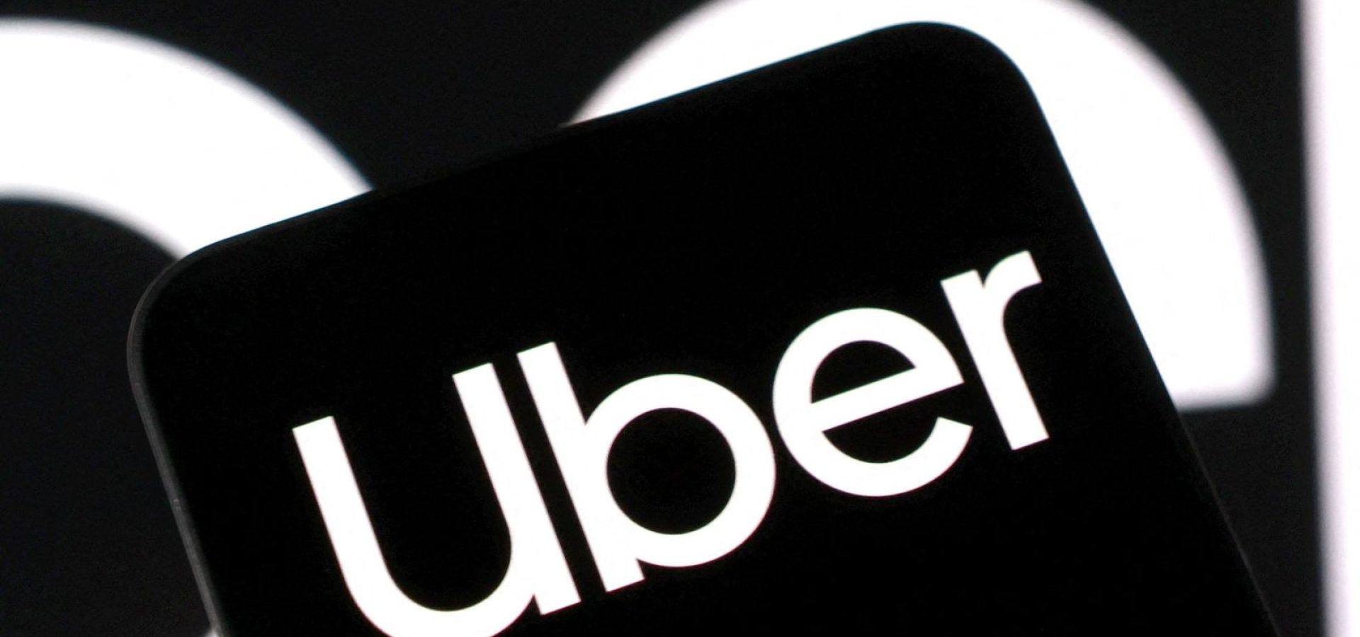 Uber terá que indenizar passageira vítima de intolerância religiosa