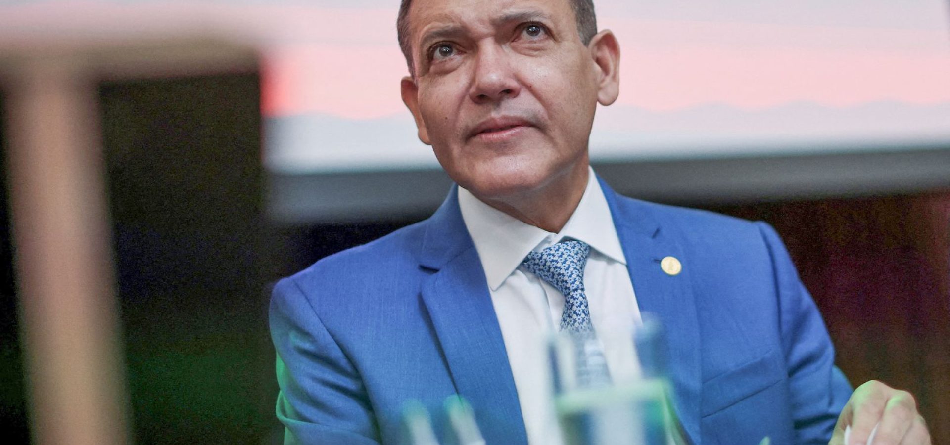 Eleição segue normal e sem sinal de interferência externa, diz Marques