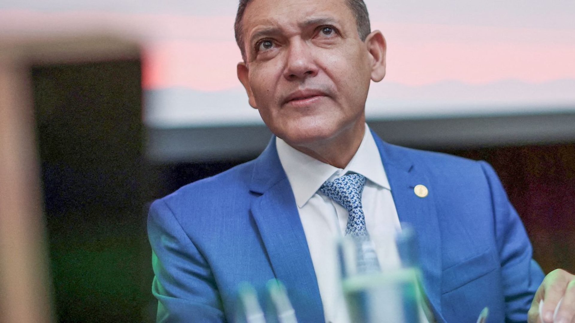 Eleição segue normal e sem sinal de interferência externa, diz Marques