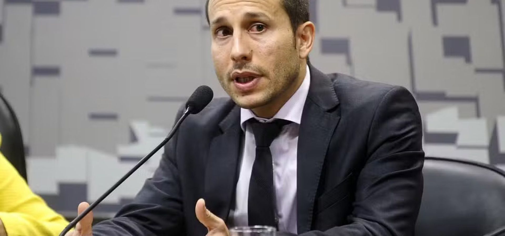 "Verdade prevalecerá", diz número 2 da PF após afastamento de Andrei 
