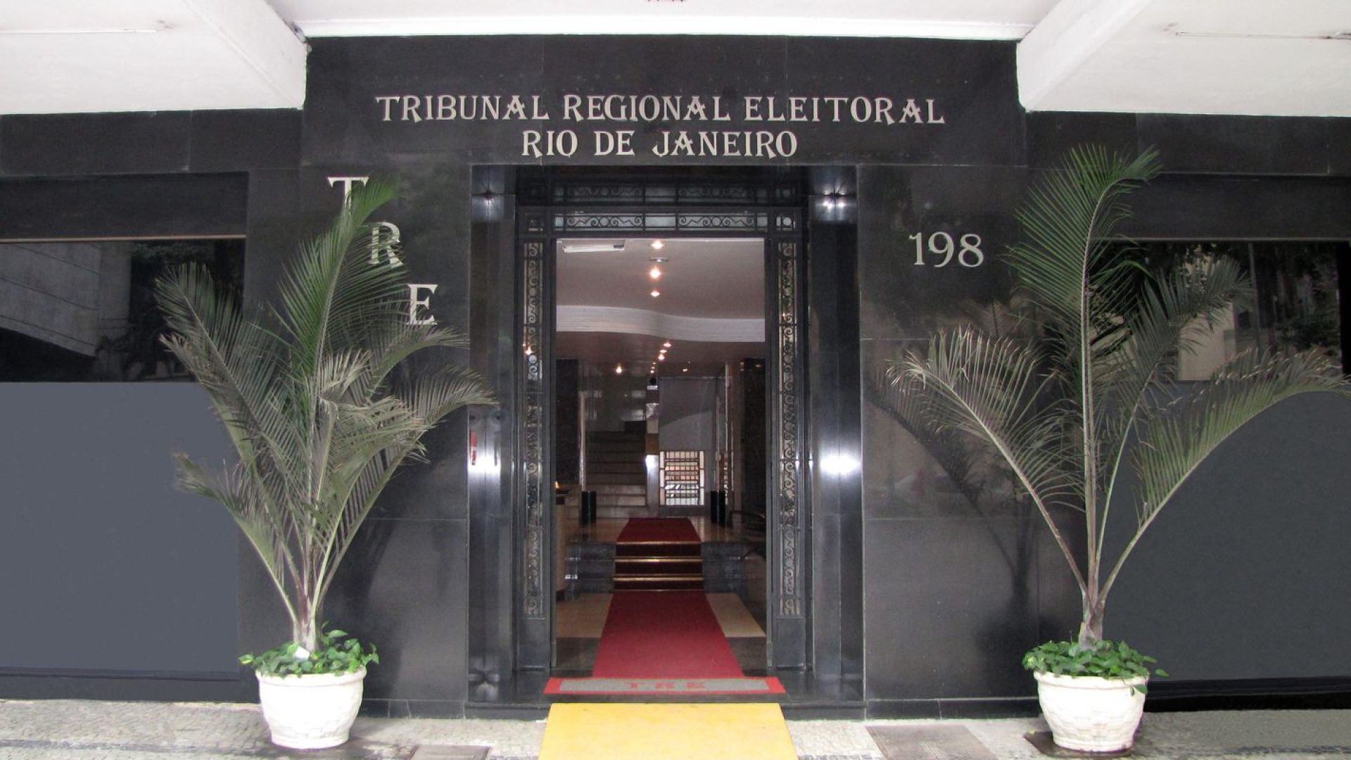 Partidos fluminenses têm até o dia 30 para entregar contas de 2025