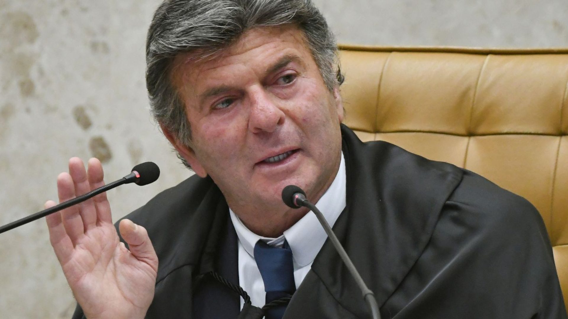 Fux participa de primeira sessão na Segunda Turma do STF