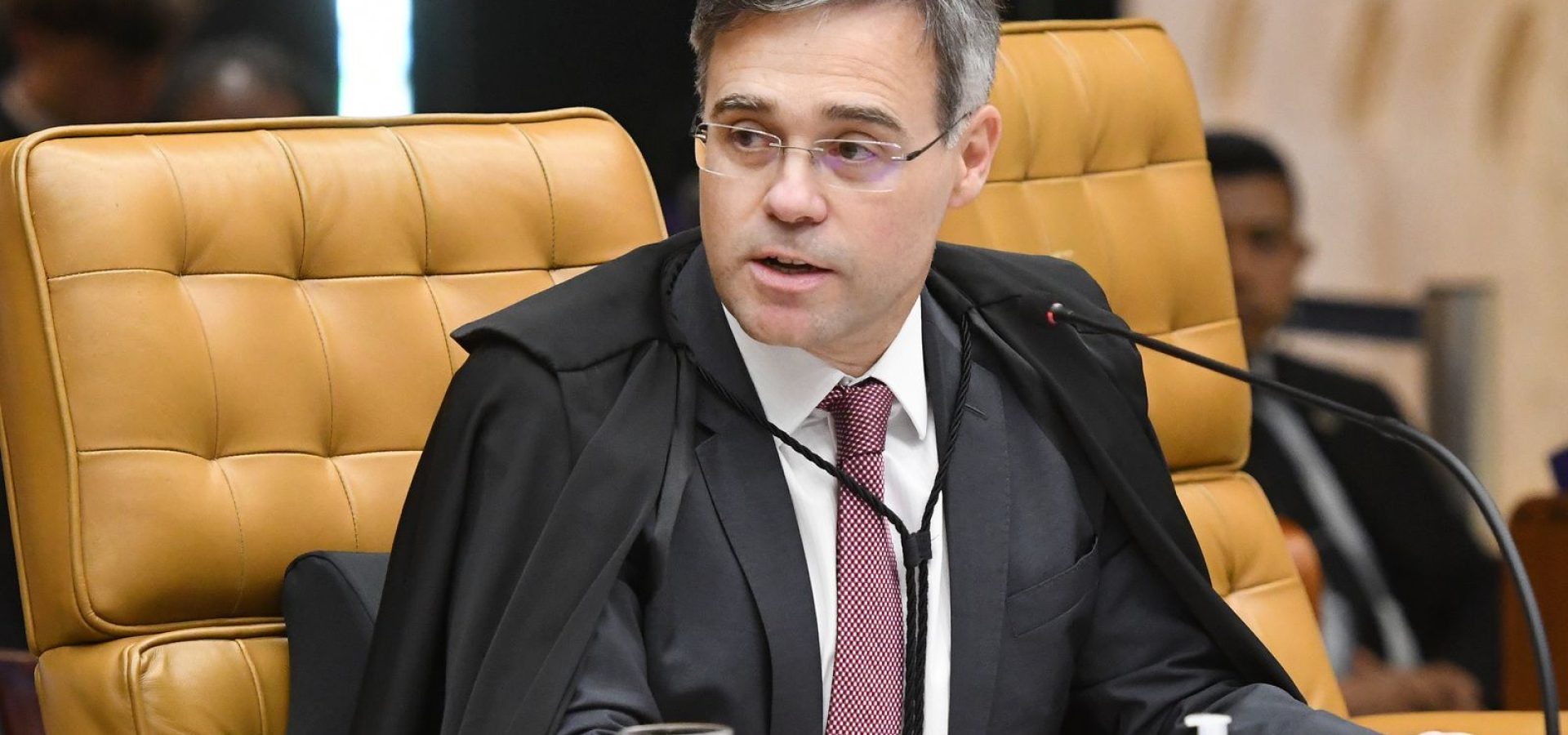Mendonça devolve dados sigilosos de Vorcaro à CPMI do INSS