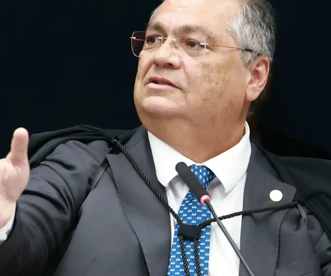 Dino nega pedido de soltura de Deolane Bezerra