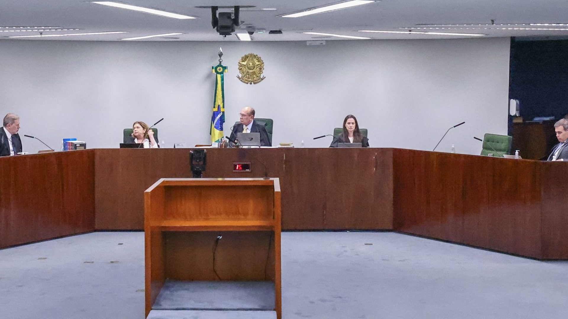 Turma de Toffoli no STF vai decidir se referenda prisão de Vorcaro