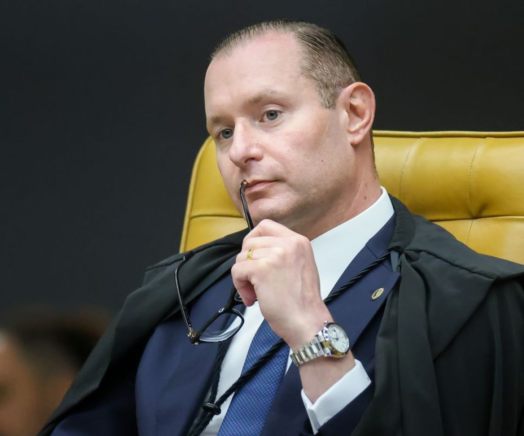 Zanin: não dá para investigar Moraes sem julgar atos de Mendonça