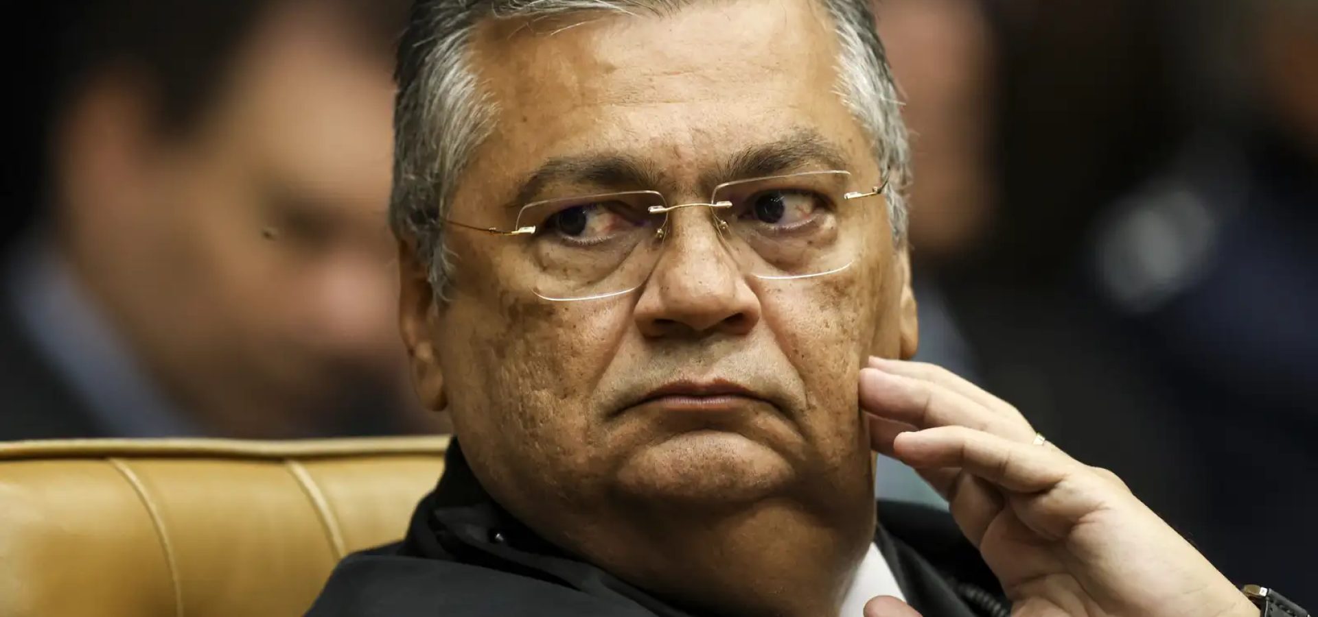 Dino libera exibição de documentário sobre grupo Arautos do Evangelho