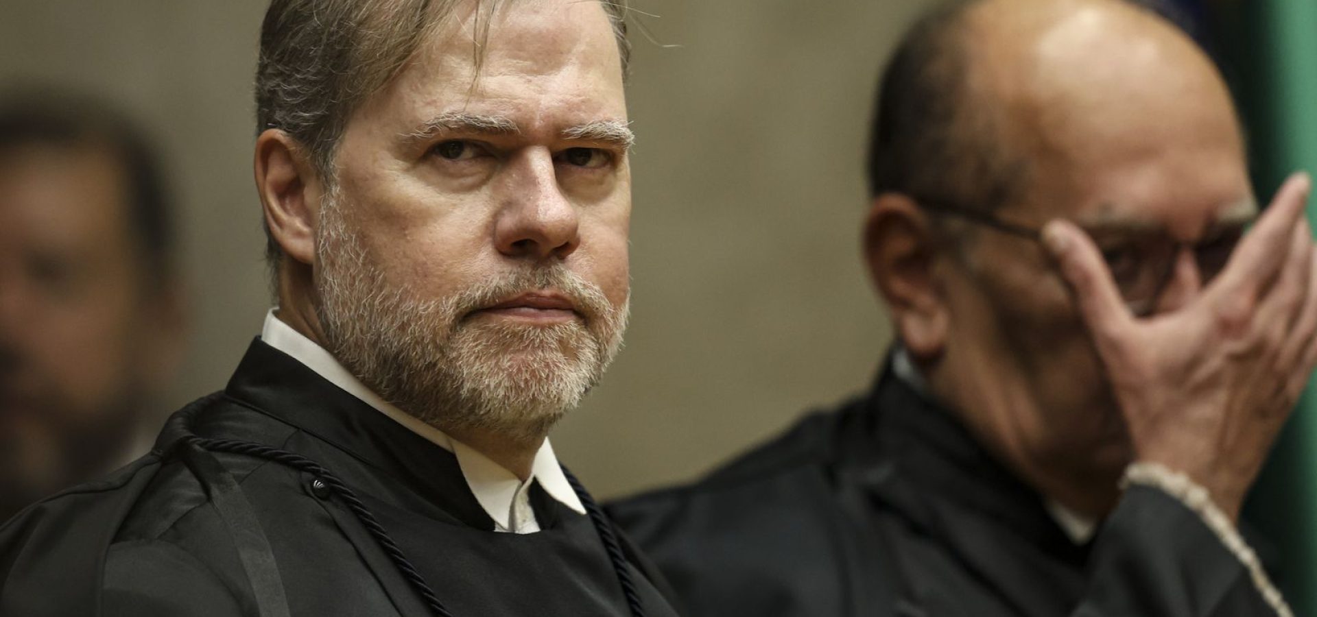 Toffoli toma posse no TSE e diz que Justiça não decide eleição