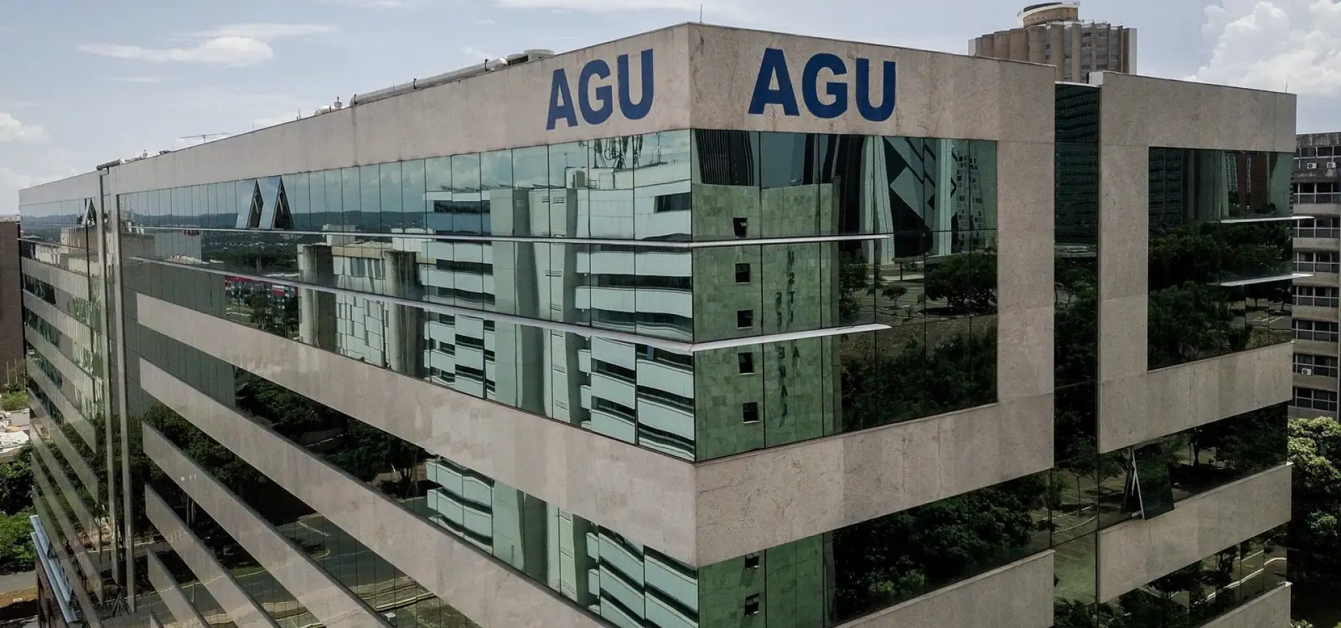 AGU defende que somente médicos podem realizar abortos legais