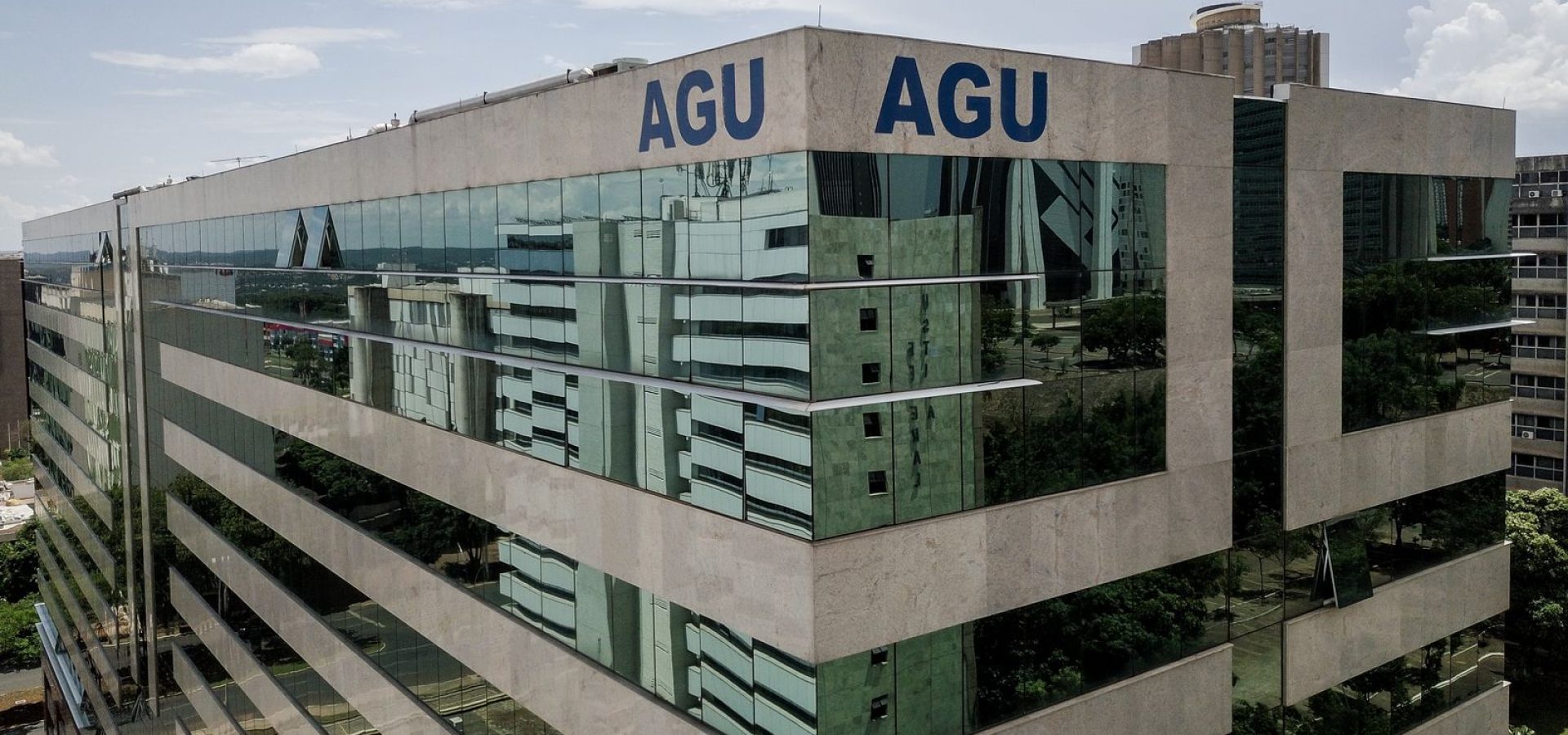 Para AGU, decisão de Fachin restaura ordem pública e administrativa