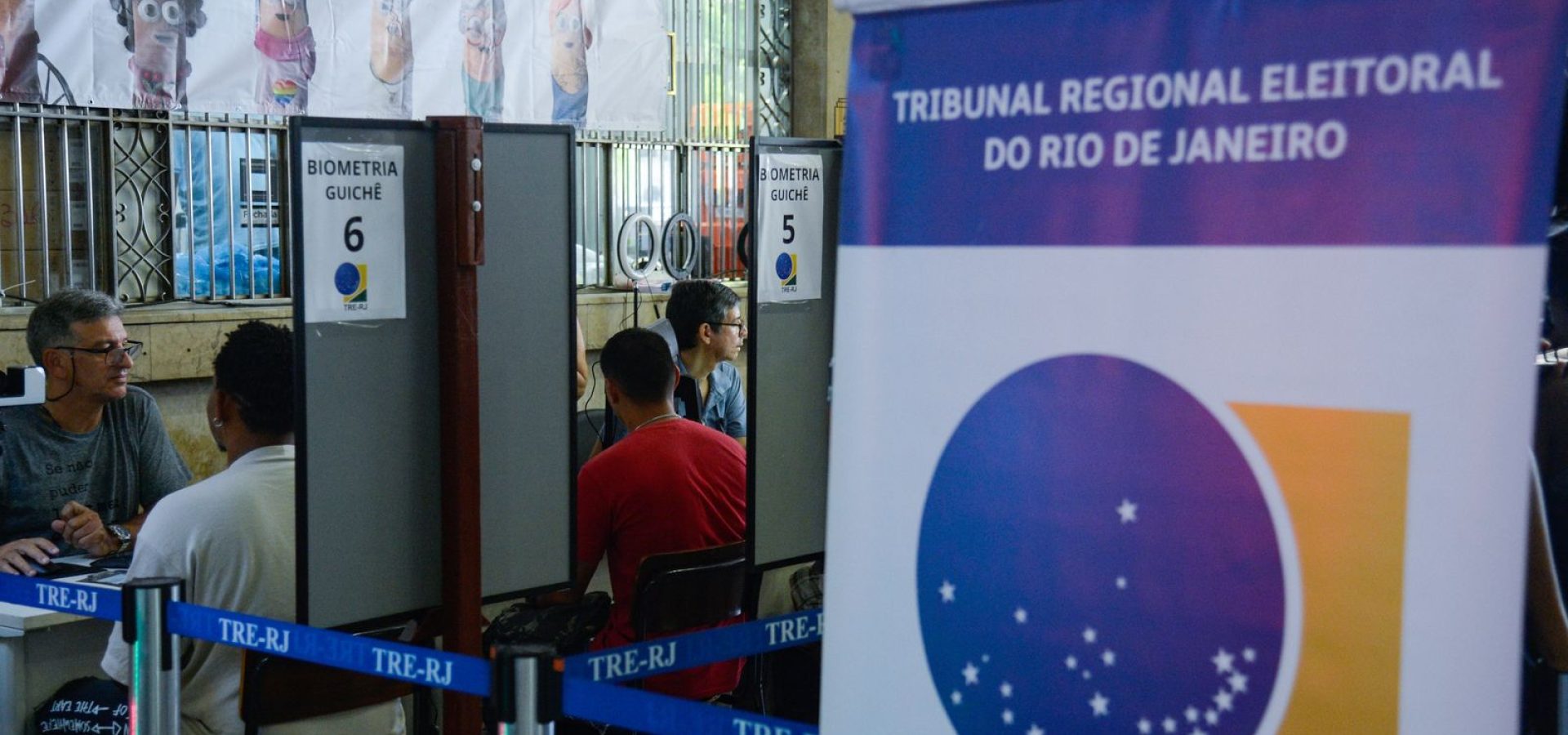 TRE-RJ faz plantão para regularizar situação de eleitores