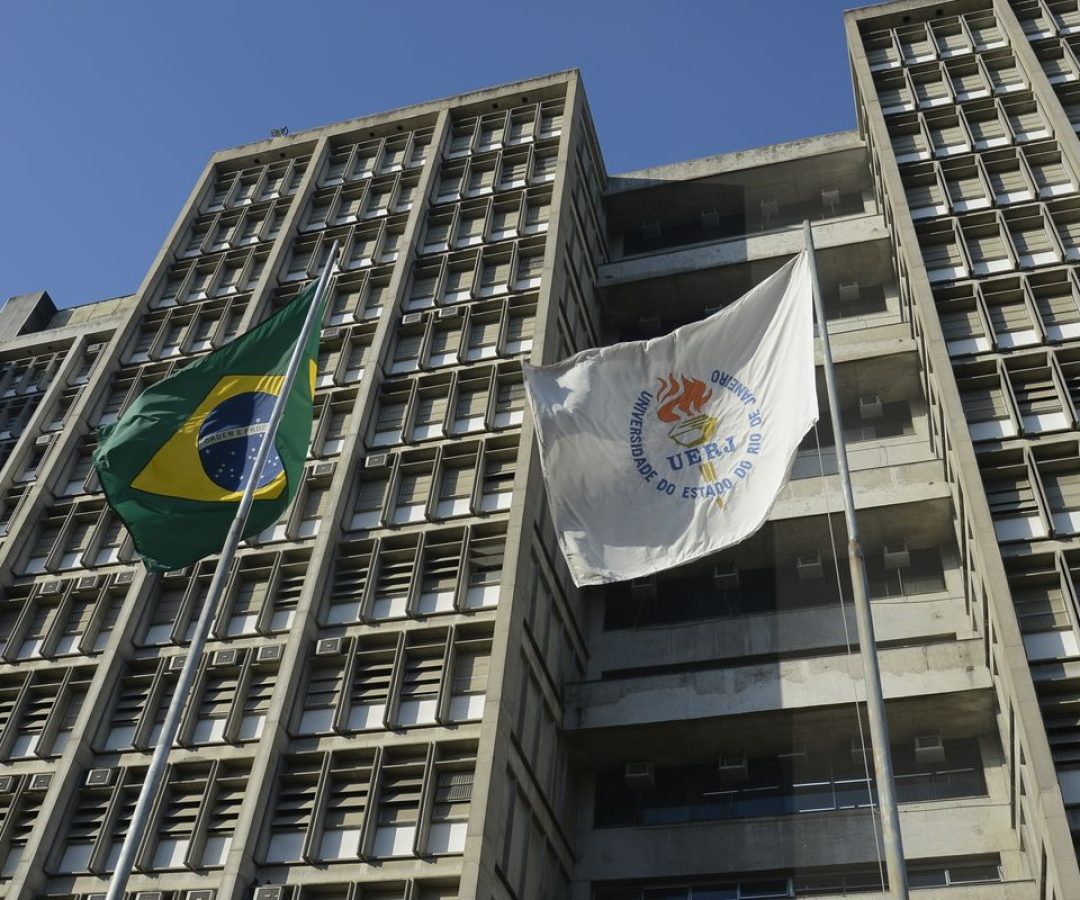 Justiça aumenta indenização a estudantes vítimas de racismo na Uerj