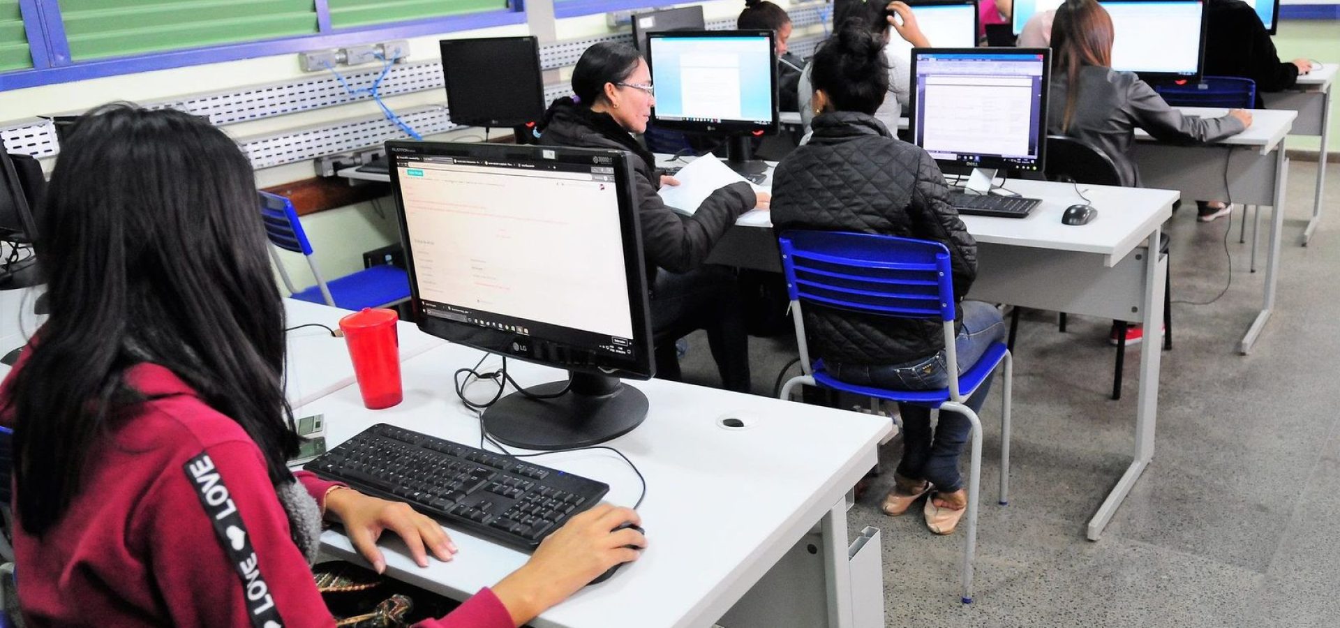 Empresas vão poder abater dívidas se conectarem faculdades à internet