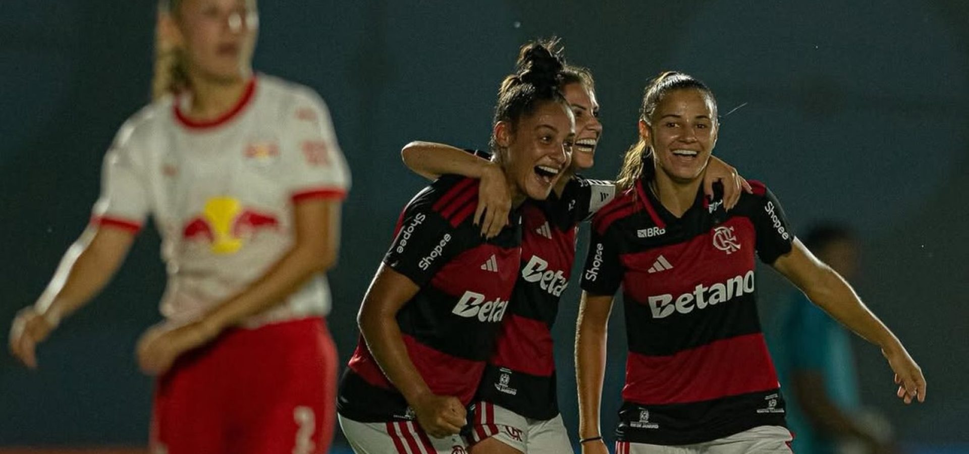 Defensoras brilham e Flamengo vence Bragantino no Brasileiro Feminino