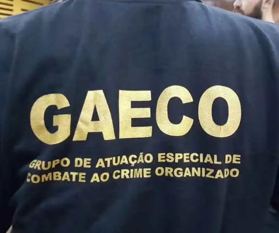 MP do Rio denuncia 20 pessoas por envolvimento com milícia e facção