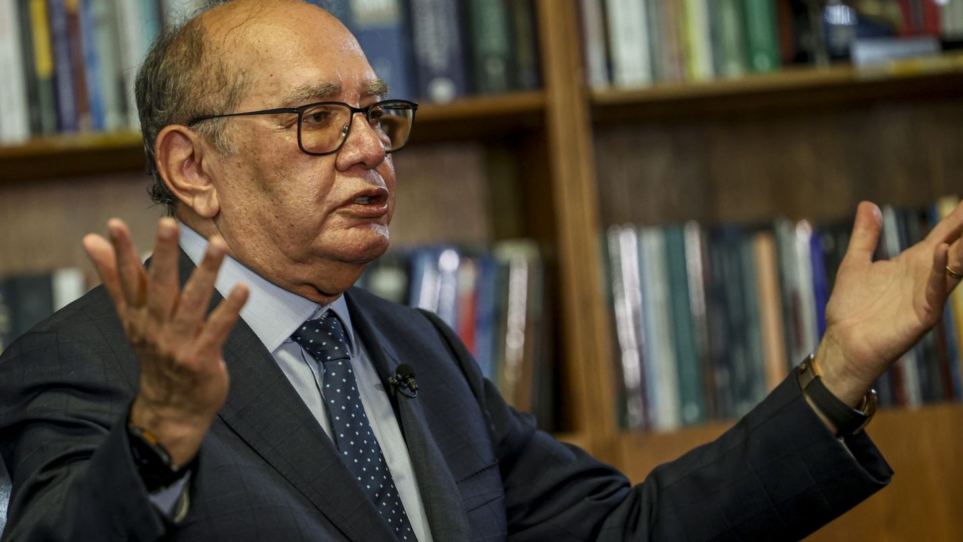Mendes cita desequilíbrio eleitoral em afastamento de diretores da PF