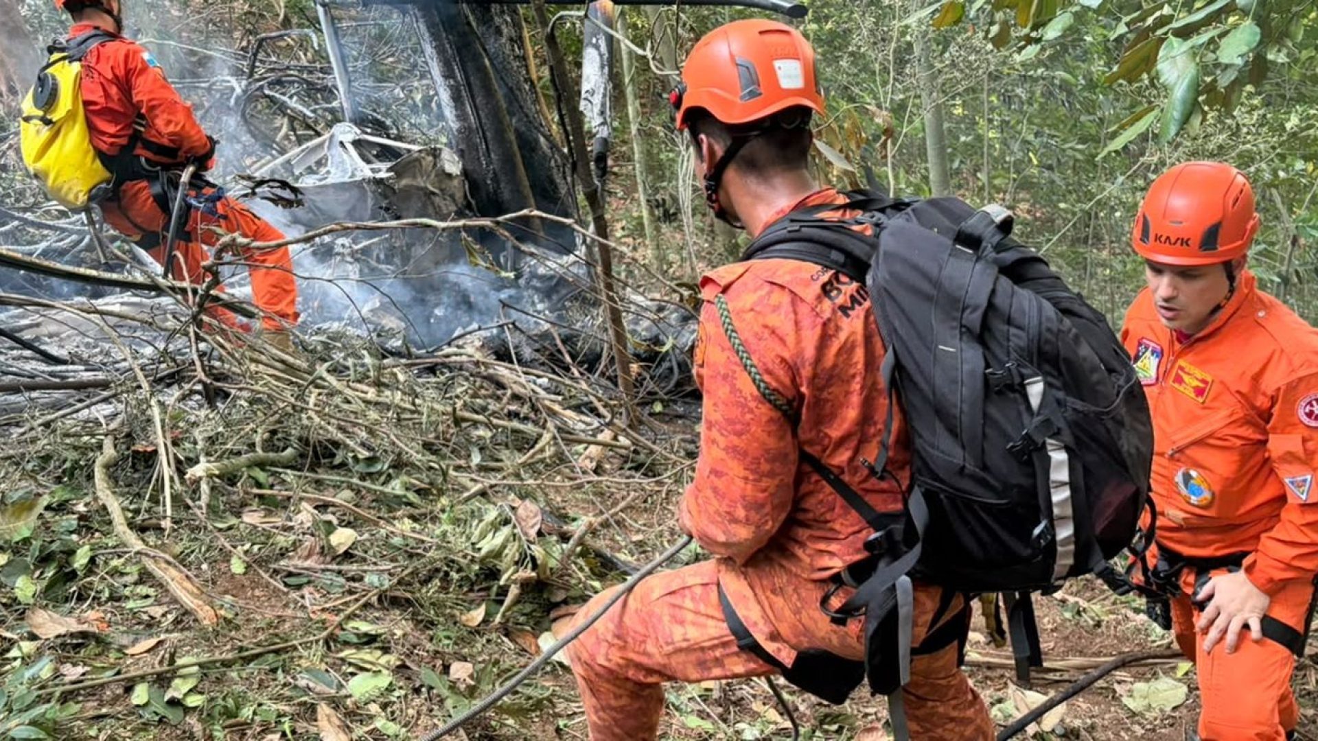 Justiça autoriza cremação de vítimas de queda de helicóptero no Rio
