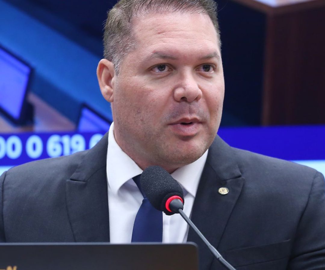 TSE torna inelegível e anula votos recebidos por ex-deputado do Ceará
