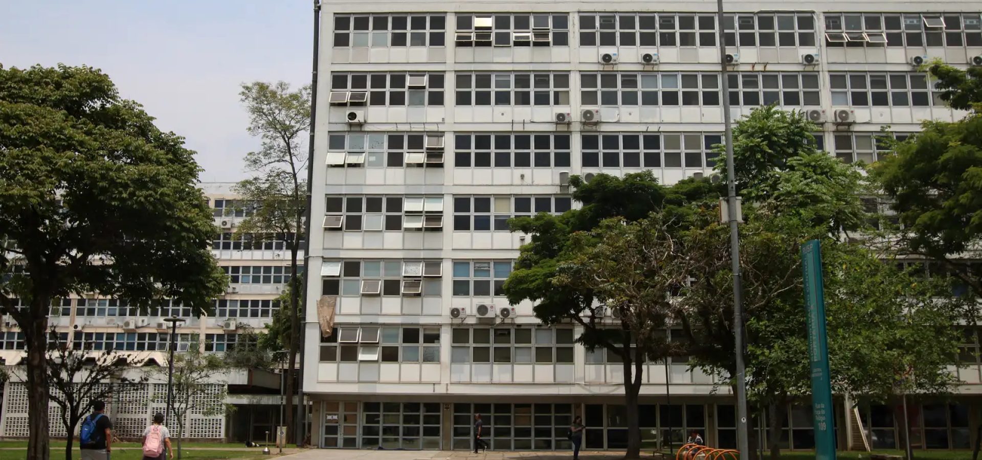 Após acordo com reitoria, funcionários da USP encerram greve