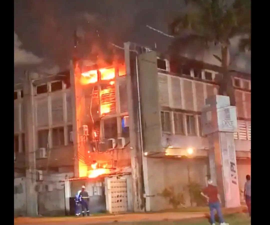 AGU cria força-tarefa para atuar em caso de incêndio na UFPE