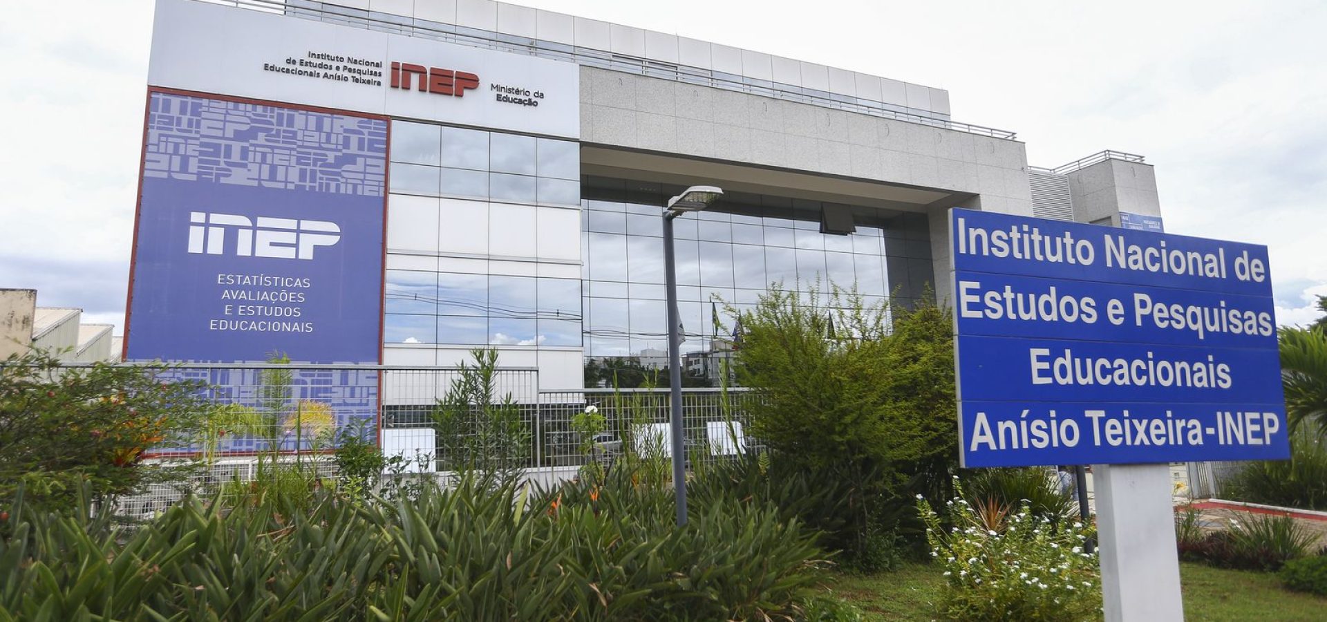 MEC prorroga prazo para pedir isenção da taxa de inscrição do Enem