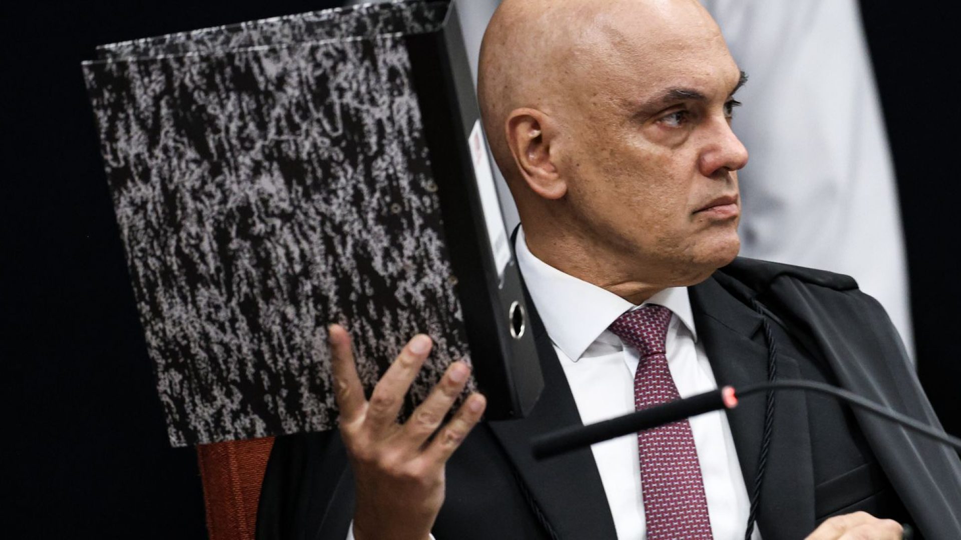 Moraes manda prender último núcleo de condenados pela trama golpista 