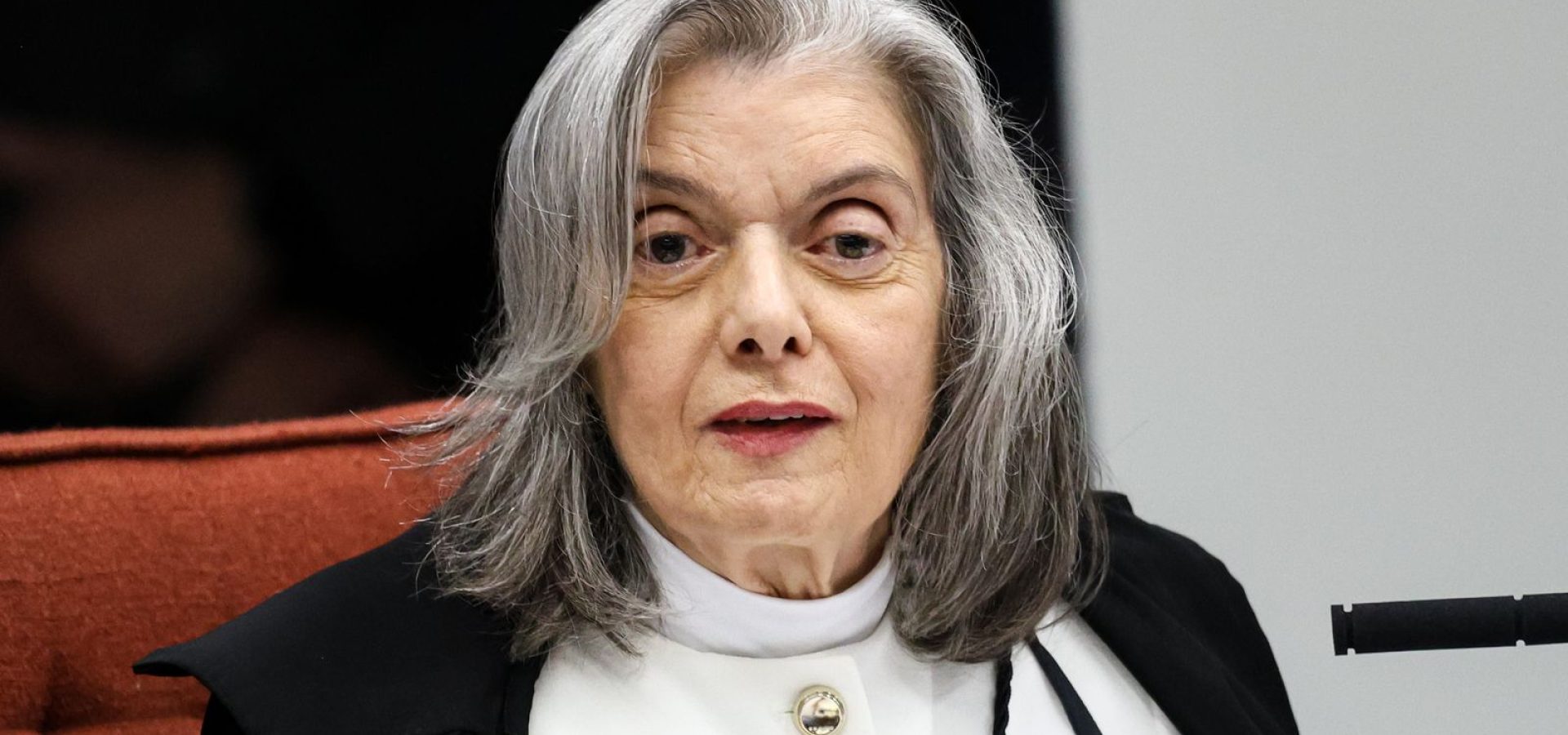 Cármen Lúcia: Judiciário deve buscar credibilidade, não popularidade