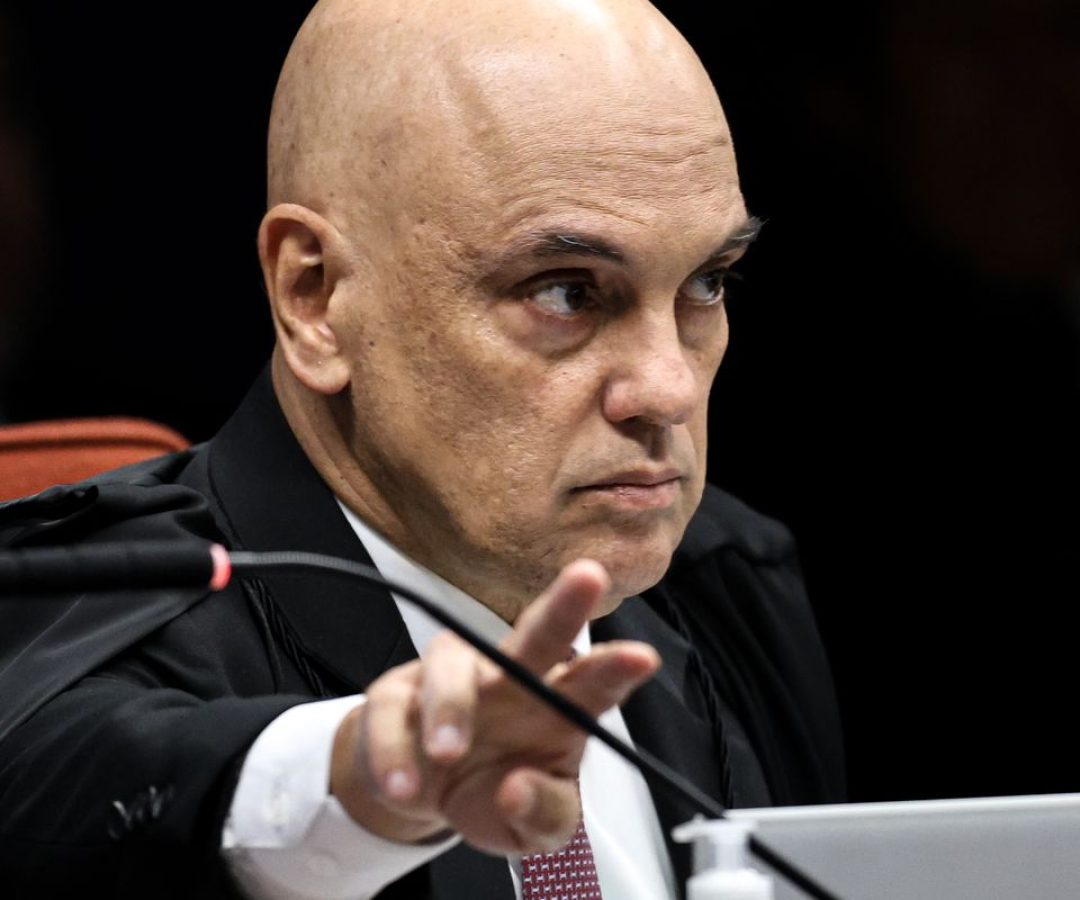 Moraes vota por tornar ex-assessor réu por vazamento de informação