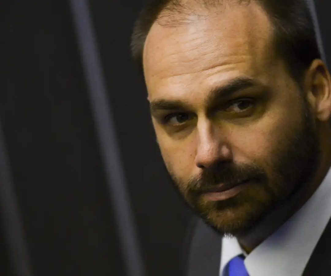 STF condena Eduardo Bolsonaro por difamar deputada Tábata Amaral