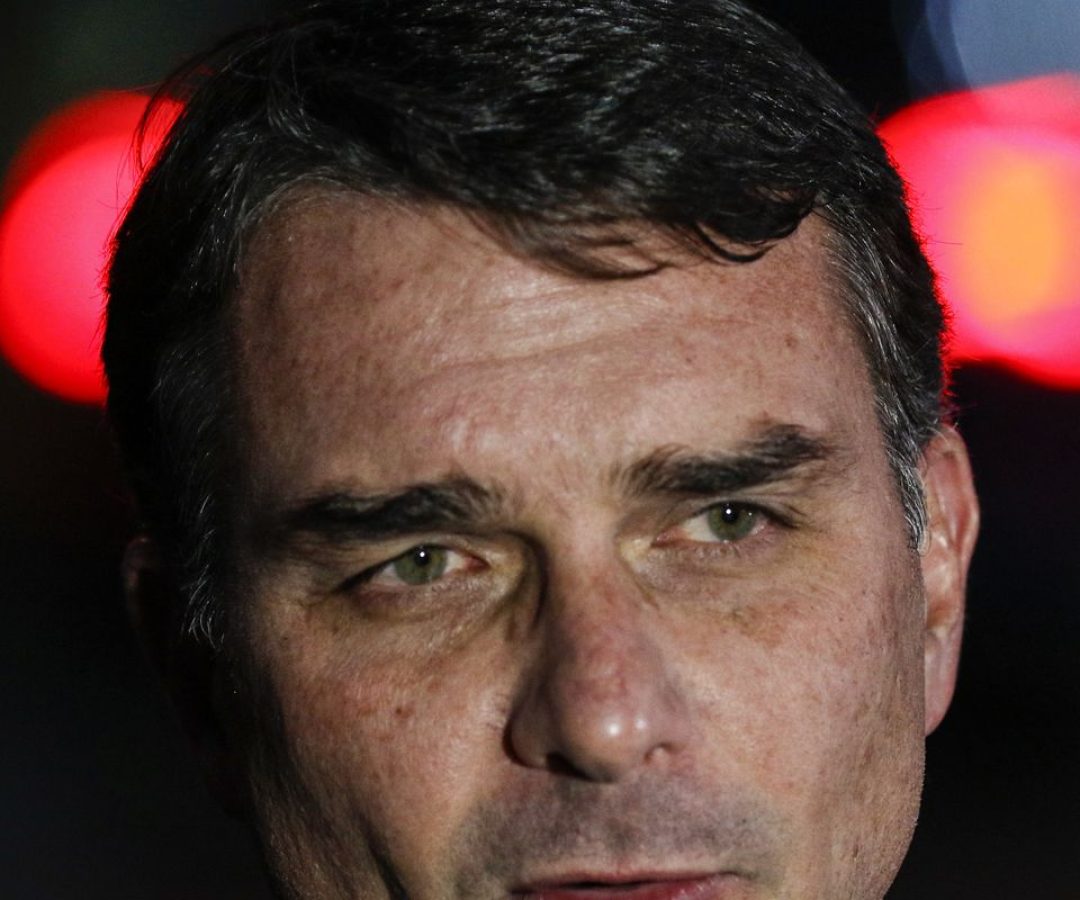 PF aponta cobranças de Flávio a Vorcaro por filme Dark Horse