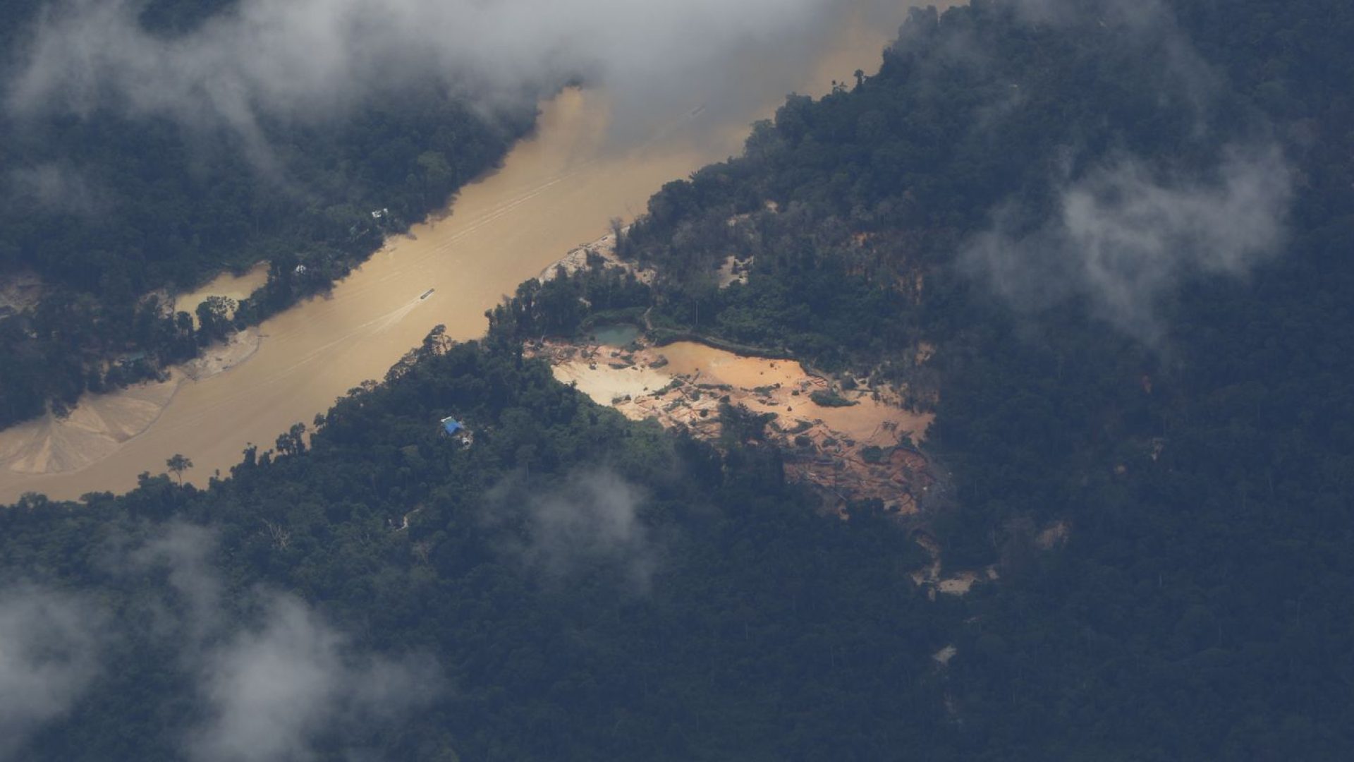 STF dá 2 anos para Congresso regulamentar mineração em terra indígena