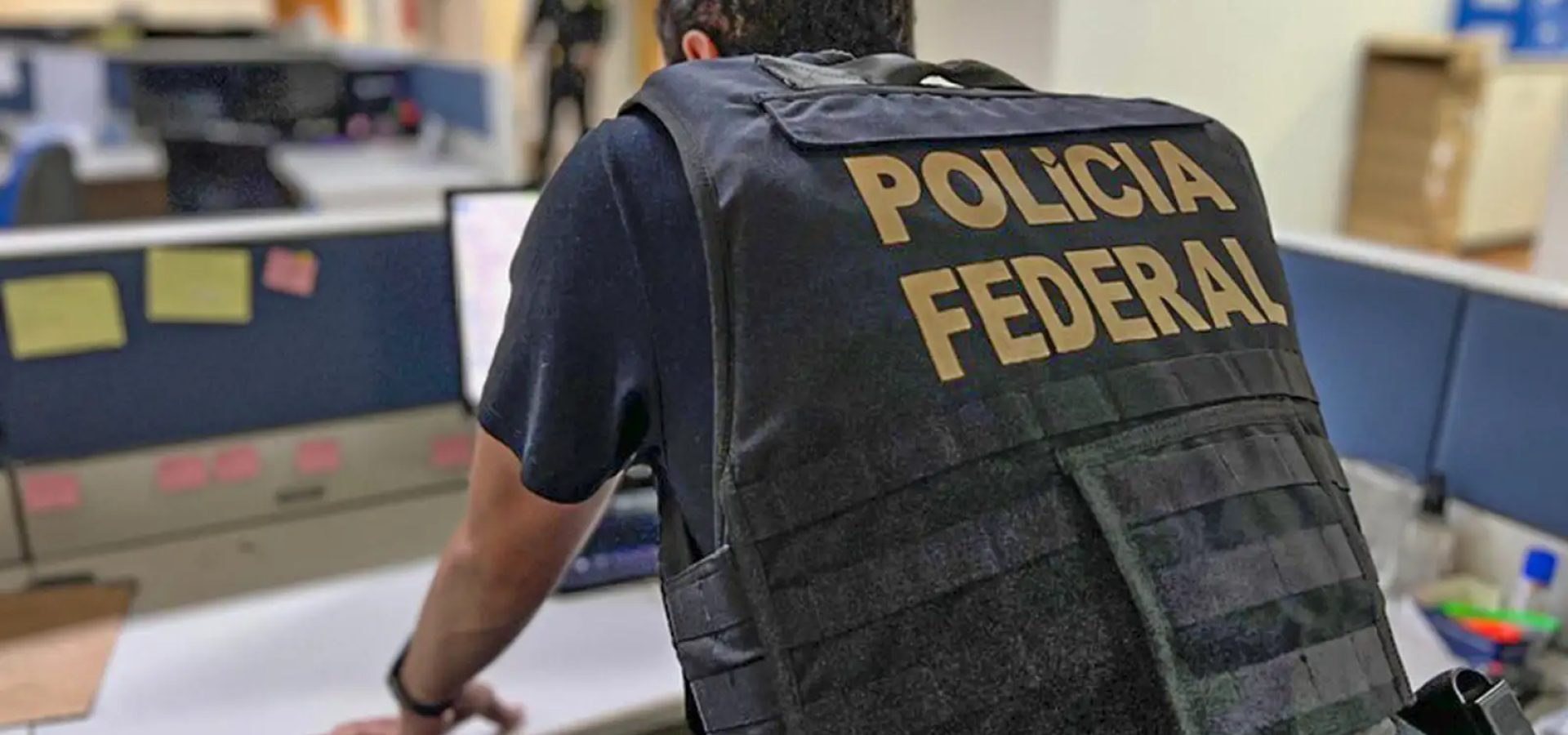 Operação da PF combate lavagem de dinheiro e evasão de divisas