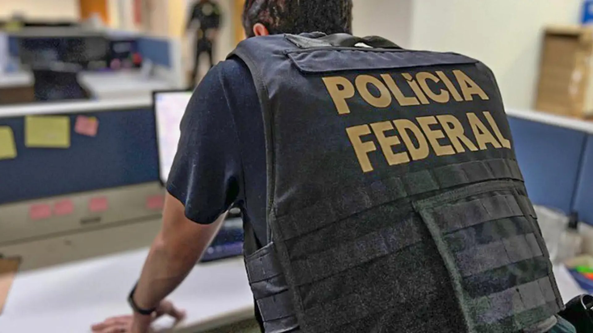 Operação da PF combate lavagem de dinheiro e evasão de divisas