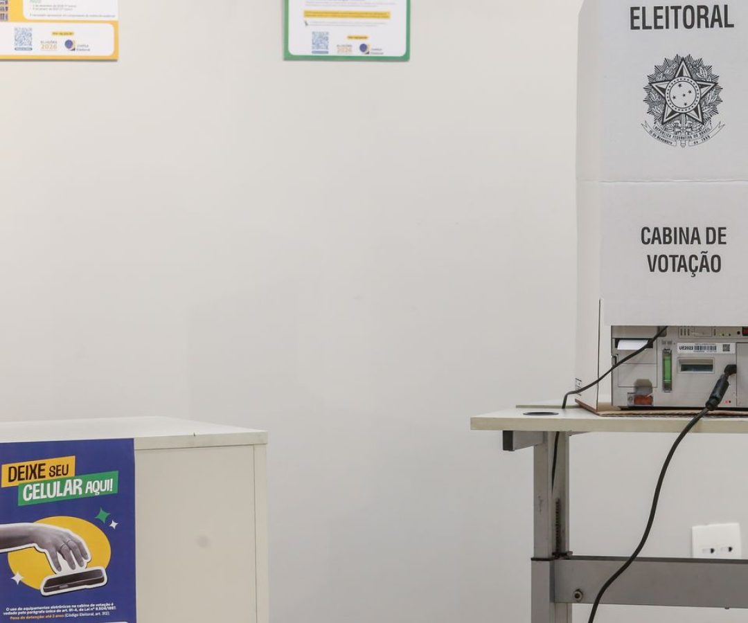 Eleitores de Itaguaí, no Rio, votam domingo também para prefeito