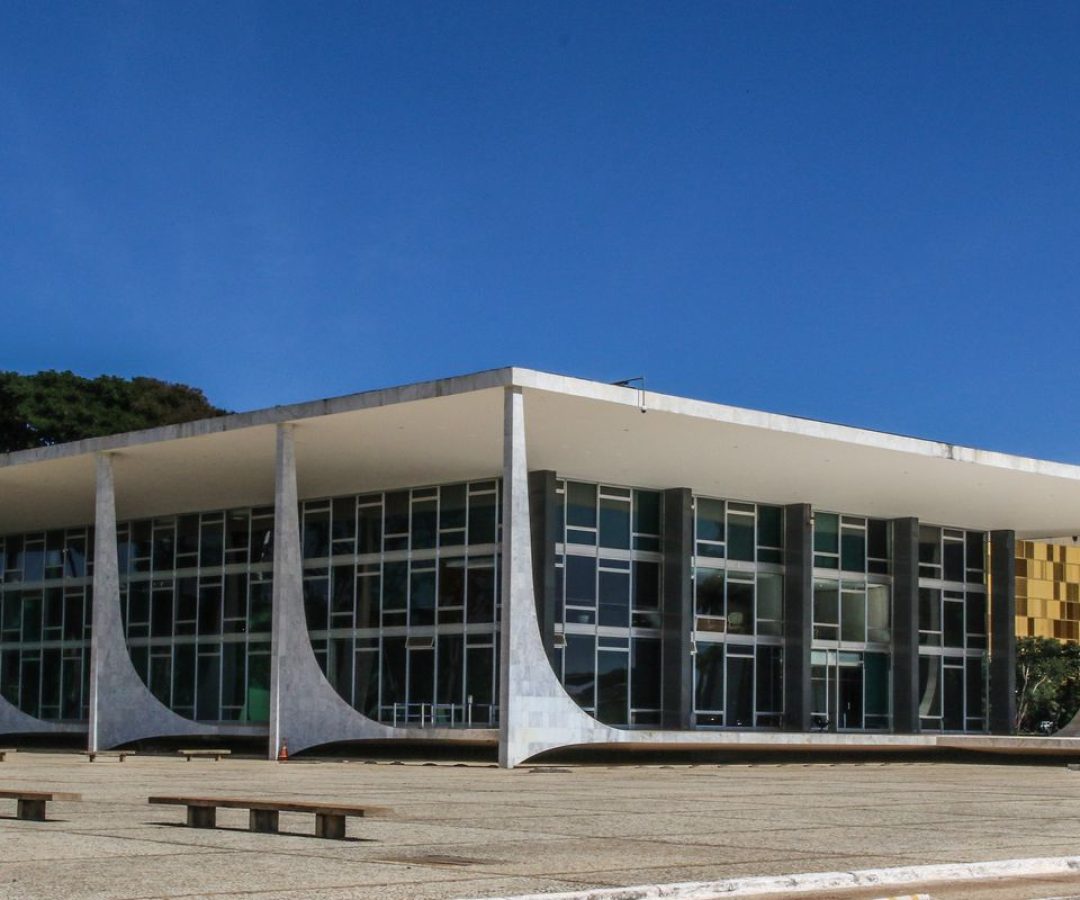 Trama golpista: réu preso não poderá assistir formatura da filha